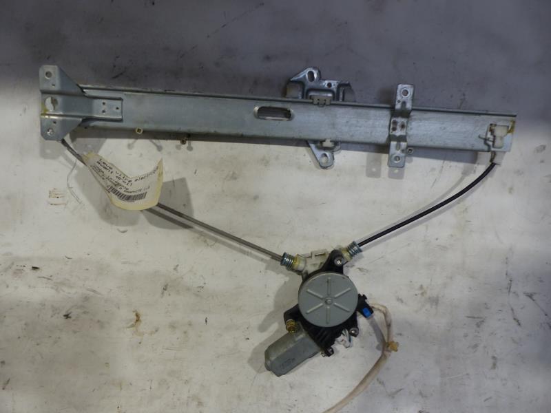 Leve vitre electrique avant droit
