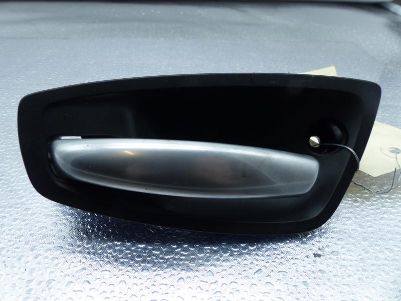 Poignee interieur avant gauche