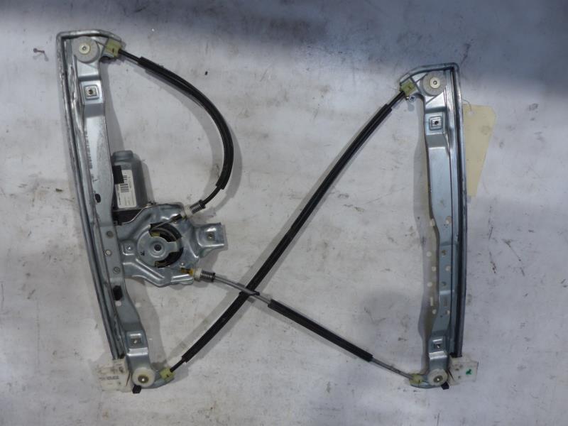 Leve vitre electrique avant droit