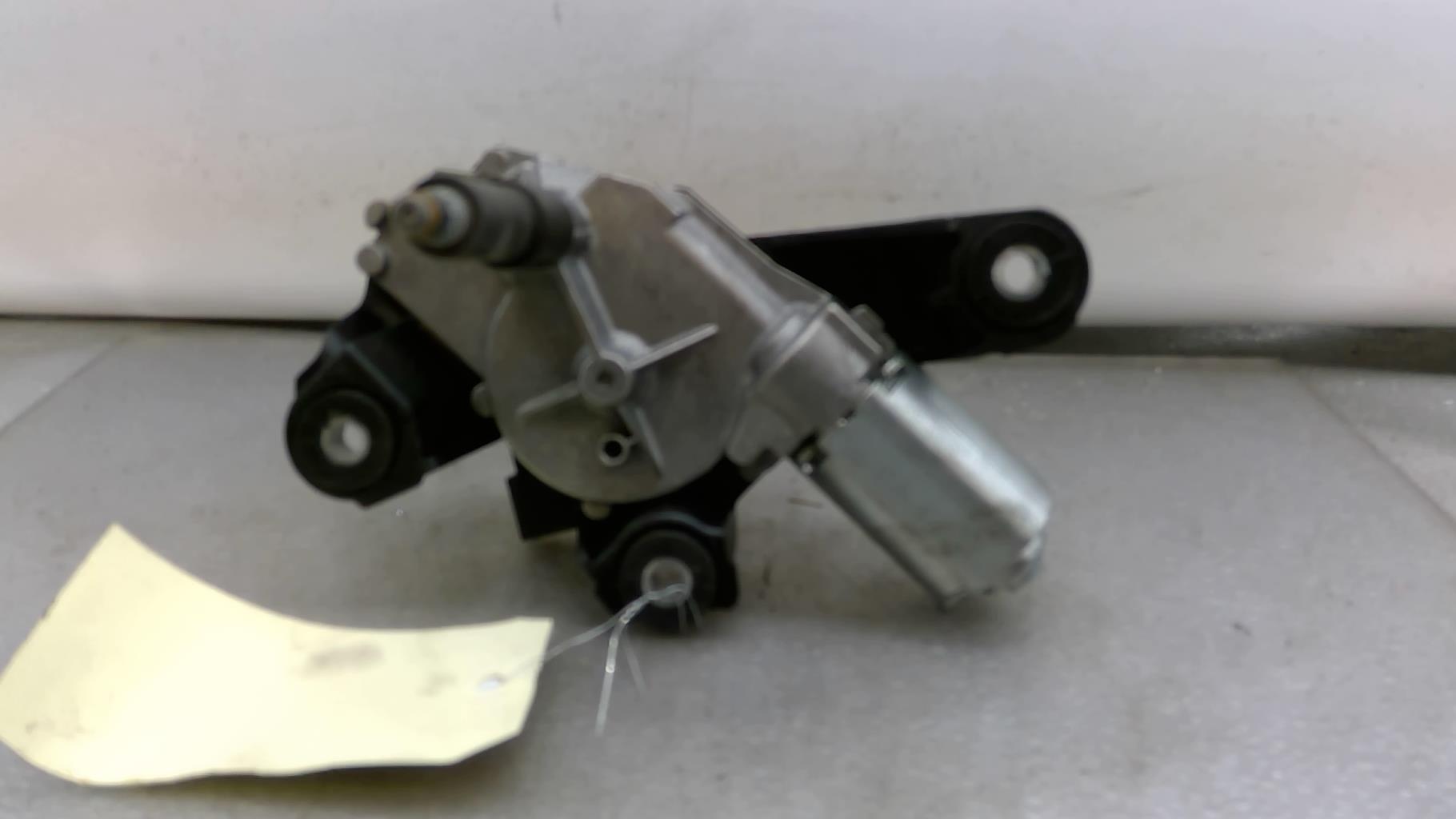 Moteur essuie glace arriere