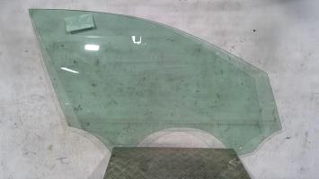 Vitre avant droit