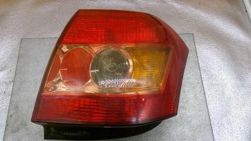 Fanale posteriore principale sinistro (luci)