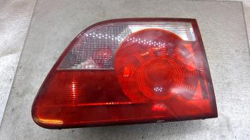 Luz trasera secundaria izquierda (luces)