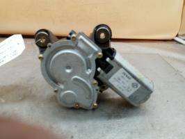 Moteur essuie glace arriere