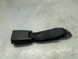 Attache ceinture arriere droit