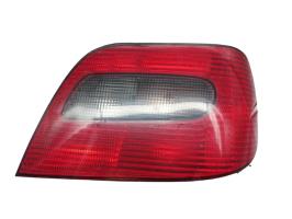 Fanale posteriore principale destro (luci)
