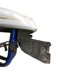 Poignee porte avant gauche
