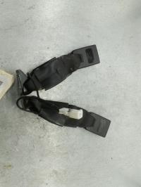 Attache ceinture arriere droit