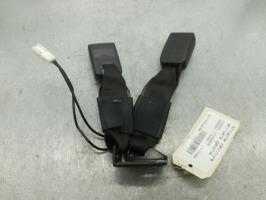 Attache ceinture arriere gauche