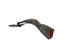 Attache ceinture arriere gauche