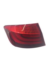 Fanale posteriore principale sinistro (luci)