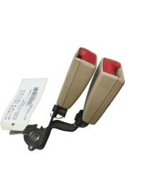 Attache ceinture arriere centrale