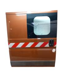 Porte laterale droit