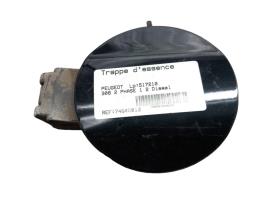 Trappe d'essence
