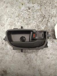 Poignee interieur avant droit