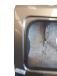 Porte laterale gauche