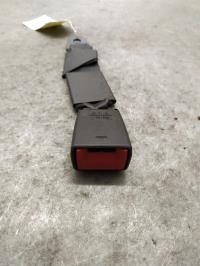 Attache ceinture arriere droit