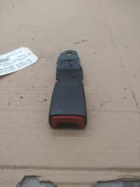 Attache ceinture arriere gauche