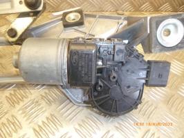 Moteur essuie glace avant
