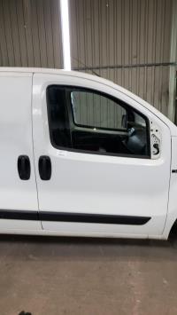 Porte avant droit