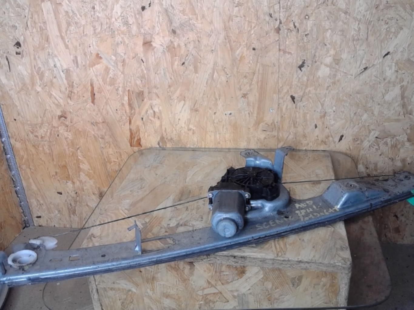 Leve vitre electrique avant droit