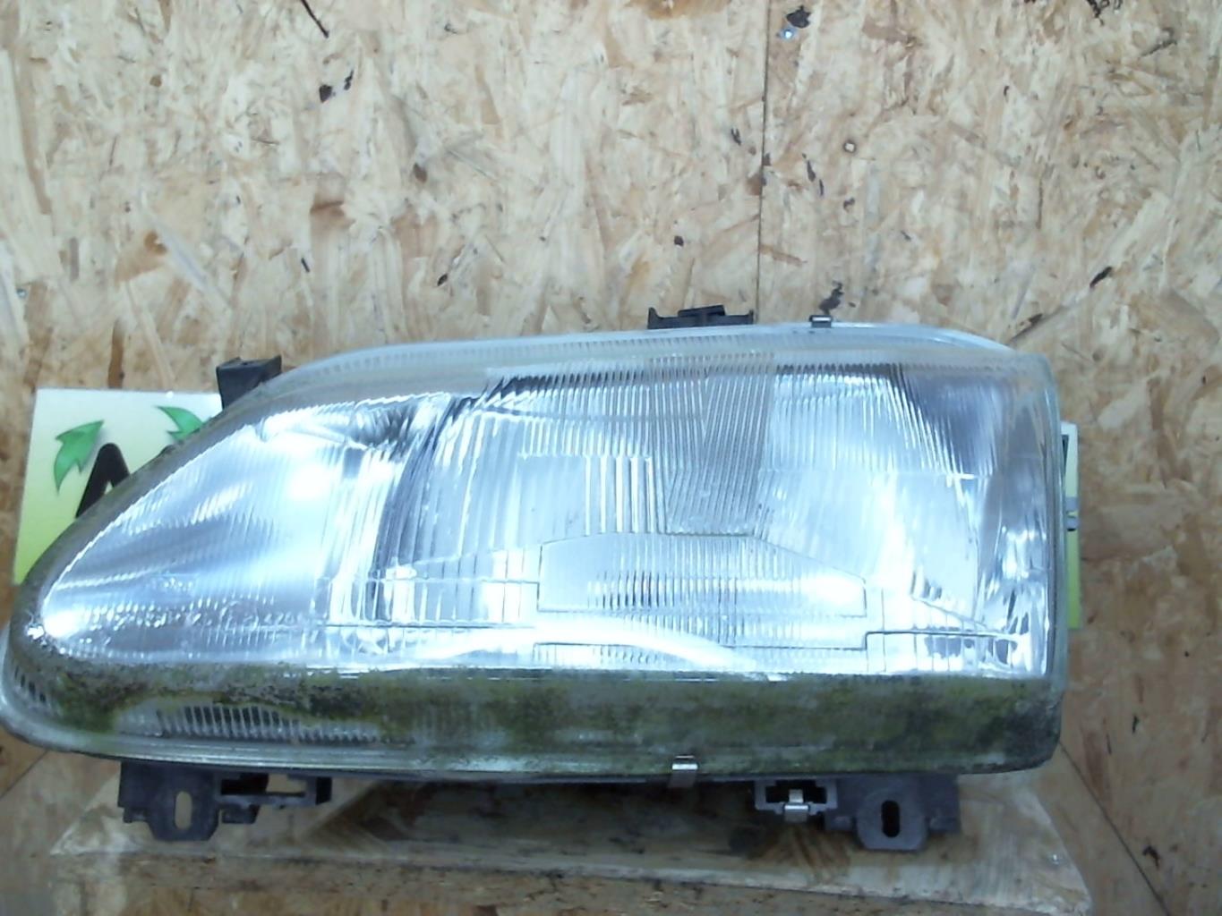 Óptica delantera principal izquierda (luces) (faro)