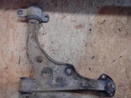 Triangle inferieur avant droit