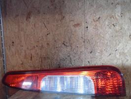Feu arriere principal droit (feux)