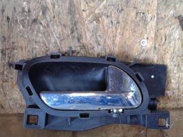 Poignee interieur avant droit