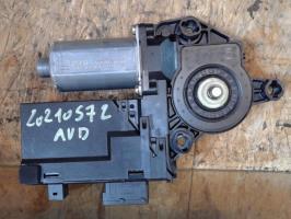 Moteur leve vitre avant droit