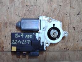 Moteur leve vitre avant droit
