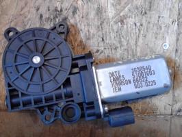 Moteur essuie glace avant droit