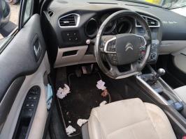 Interrupteur de leve vitre avant droit