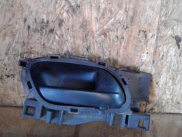 Poignee interieur avant droit