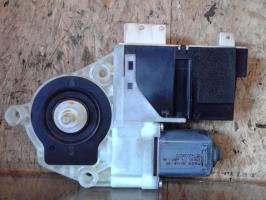 Moteur leve vitre avant droit