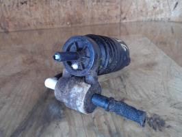 Bomba del limpiaparabrisas delantero