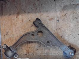 Triangle avant gauche