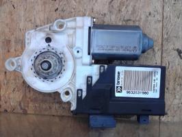 Moteur leve vitre avant droit