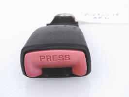 Attache ceinture arriere droit