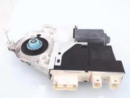 Moteur leve vitre avant droit