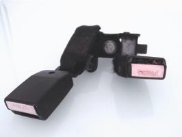 Attache ceinture arriere centrale