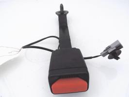 Attache ceinture avant gauche