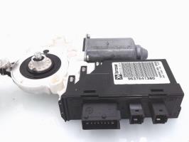 Moteur leve vitre avant droit