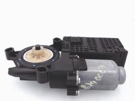 Moteur leve vitre avant droit