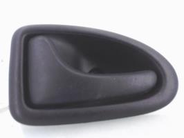 Poignee porte avant gauche