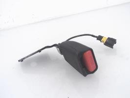 Attache ceinture avant gauche