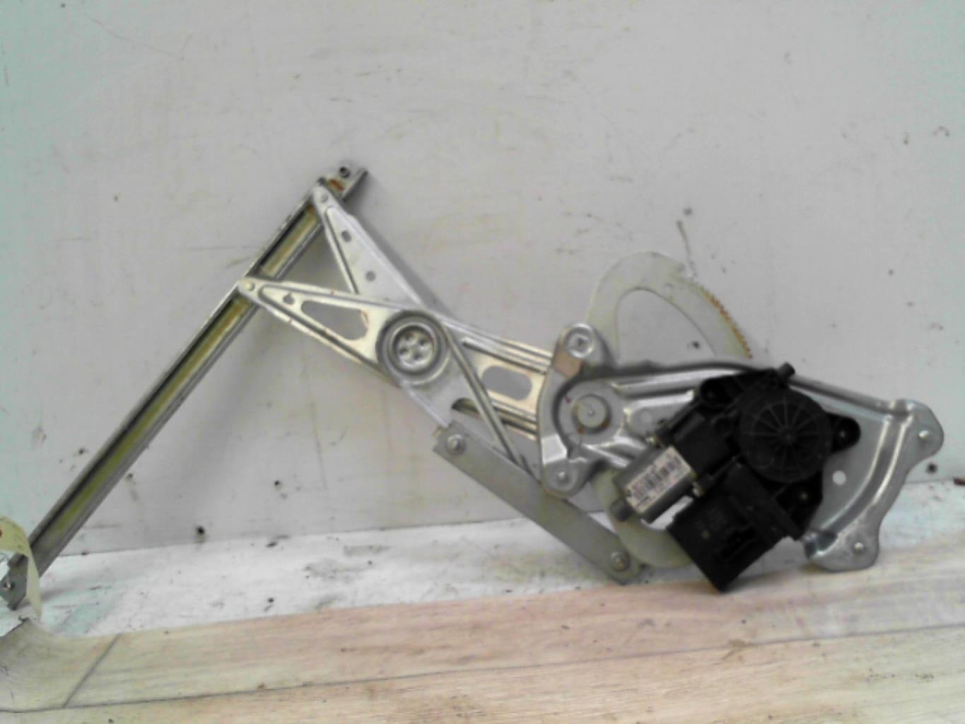 Leve vitre electrique arriere gauche