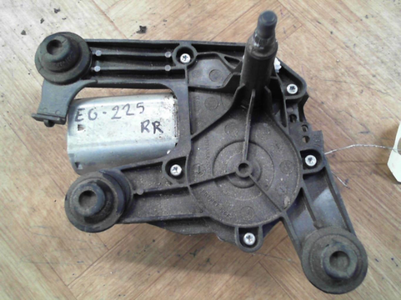 Moteur essuie glace arriere