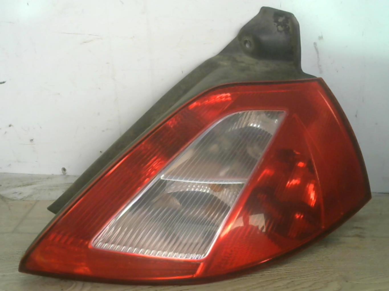 Fanale posteriore principale destro (luci)