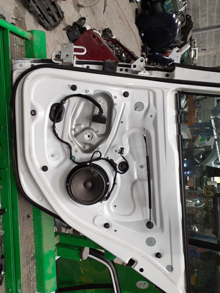Leve vitre electrique arriere droit